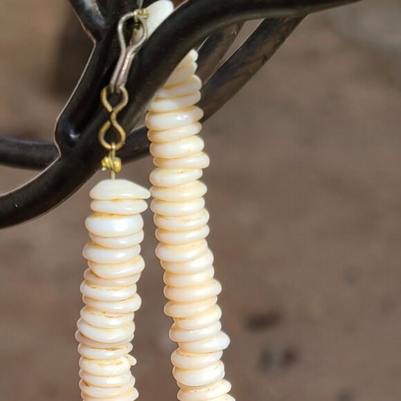 Vintage Native American Turquoise and High Grade Puka/Heishi Necklace 17" - Picture 4 of 4